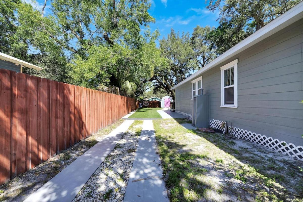 Spacious Getaway Cozy & Modern Backyard Dream Vila Tampa Exterior foto